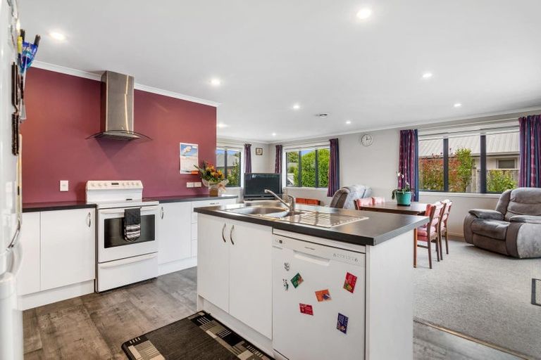 Photo of property in 17 Hammill Grove, Stoke, Nelson, 7011