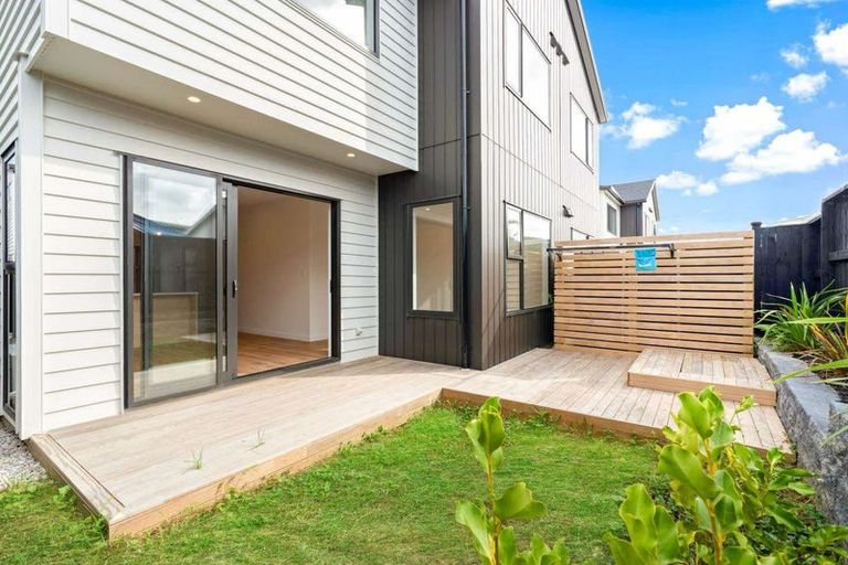 Photo of property in 5c Poto Street, Te Atatu South, Auckland, 0610