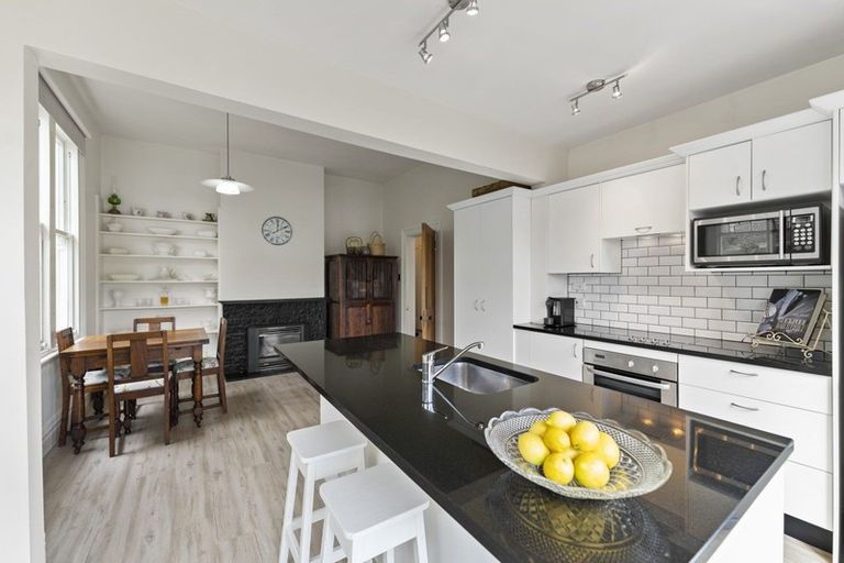 Photo of property in 12 Aylmer Street, Somerfield, Christchurch, 8024