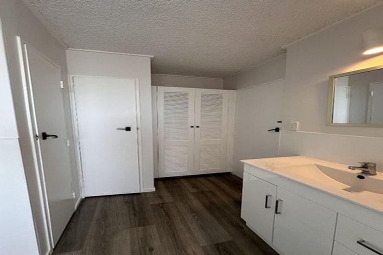 Photo of property in 8/69 Freyberg Street, Lyall Bay, Wellington, 6022