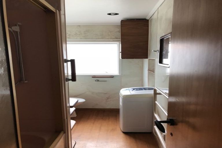 Photo of property in 1/25 Inverness Road, Browns Bay, Auckland, 0630