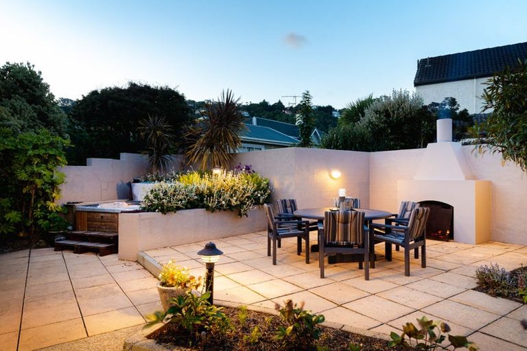 Photo of property in 10 Cliffs Road, Saint Clair, Dunedin, 9012