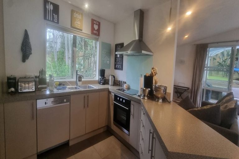 Photo of property in 1a Hythe Terrace, Mairangi Bay, Auckland, 0630