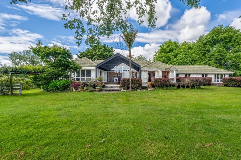 Photo of property in 94 Clevedon-takanini Road, Clevedon, Papakura, 2582