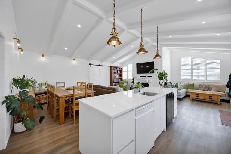 Photo of property in 121 Hamlet Street, Stratford, 4332