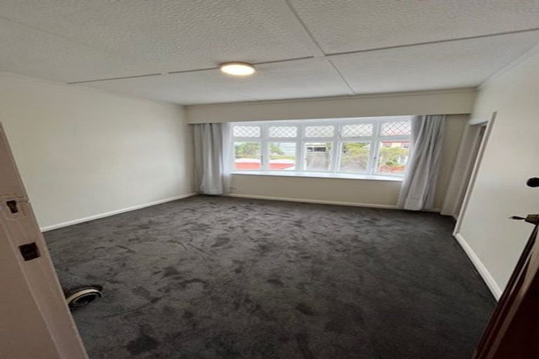 Photo of property in 35 Roxburgh Street, Mount Victoria, Wellington, 6011