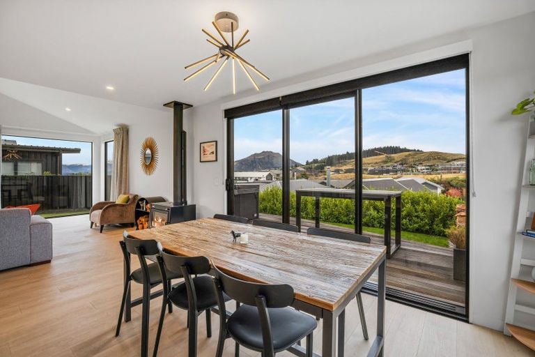 Photo of property in 2 Mcneil Crescent, Wanaka, 9305