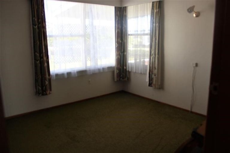 Photo of property in 173 Tukapa Street, Westown, New Plymouth, 4310