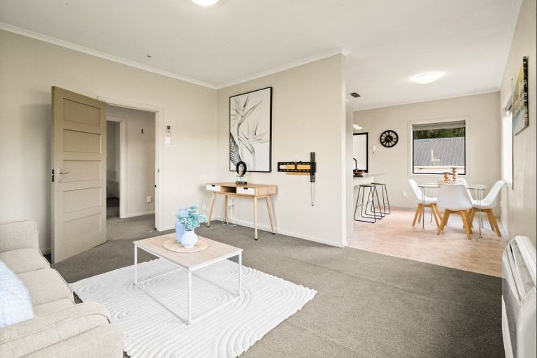 Photo of property in 89 Blanket Bay Road, Sawyers Bay, Port Chalmers, 9023