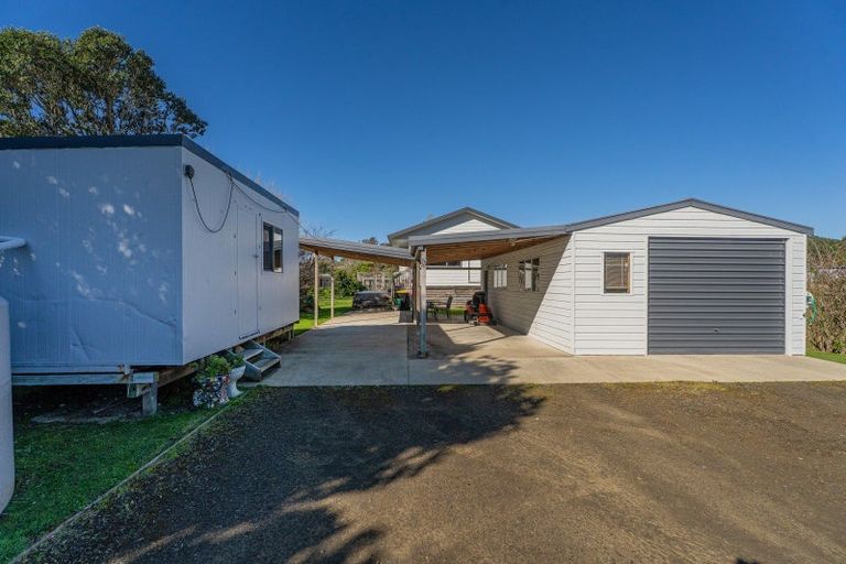 Photo of property in 30 Captain Cook Road, Cooks Beach, Whitianga, 3591