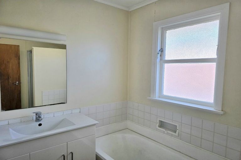 Photo of property in 7 Boothby Grove, Fairfield, Lower Hutt, 5011