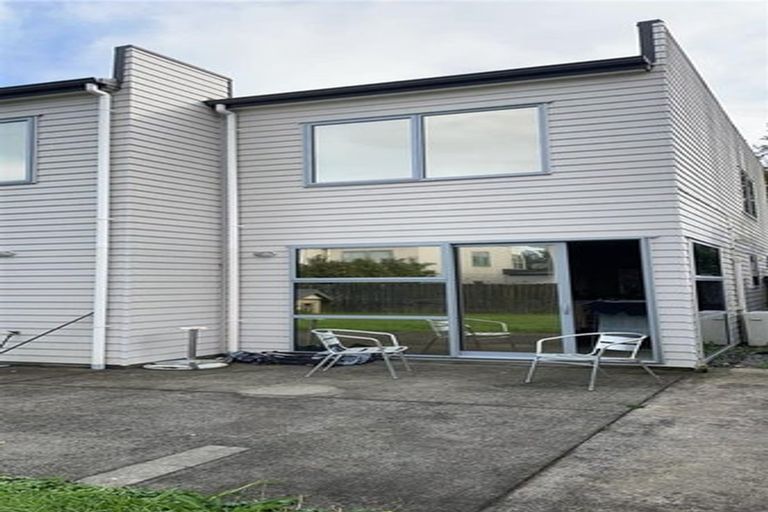 Photo of property in 26 Phar Lap Crescent, Takanini, 2112