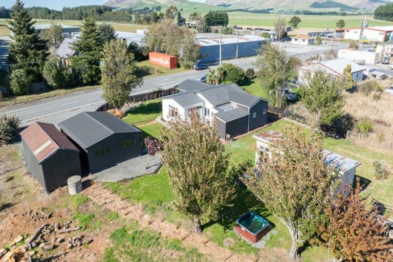 Photo of property in 9 Essex Street, Mossburn, 9792