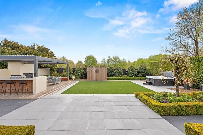 Photo of property in 51 Lewisham Park, St Albans, Christchurch, 8052