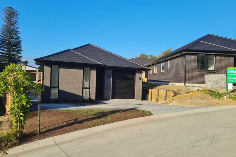 Photo of property in 20 Kawariki Road, Helensville, 0800