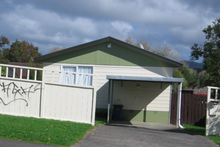 Photo of property in 12 Borich Road, Sunnyvale, Auckland, 0612