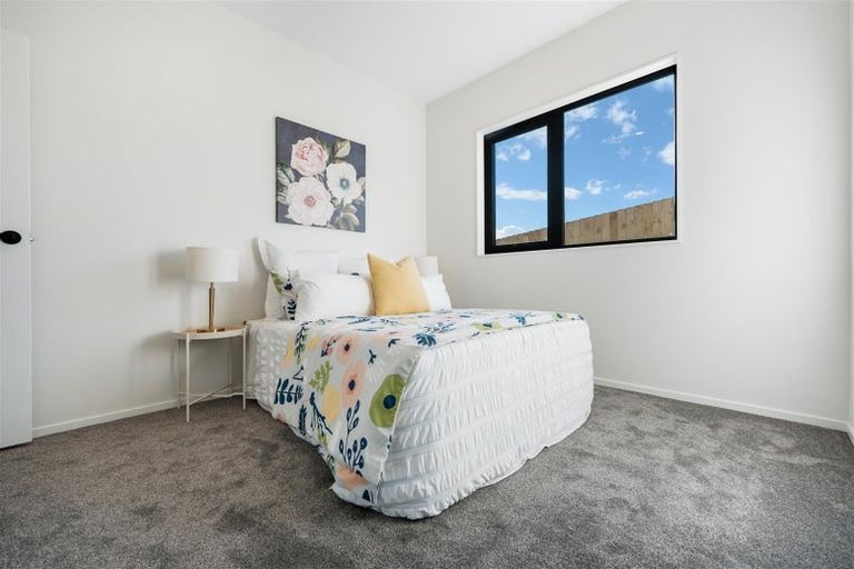 Photo of property in 22 Whakairo Crescent, Gulf Harbour, 0930