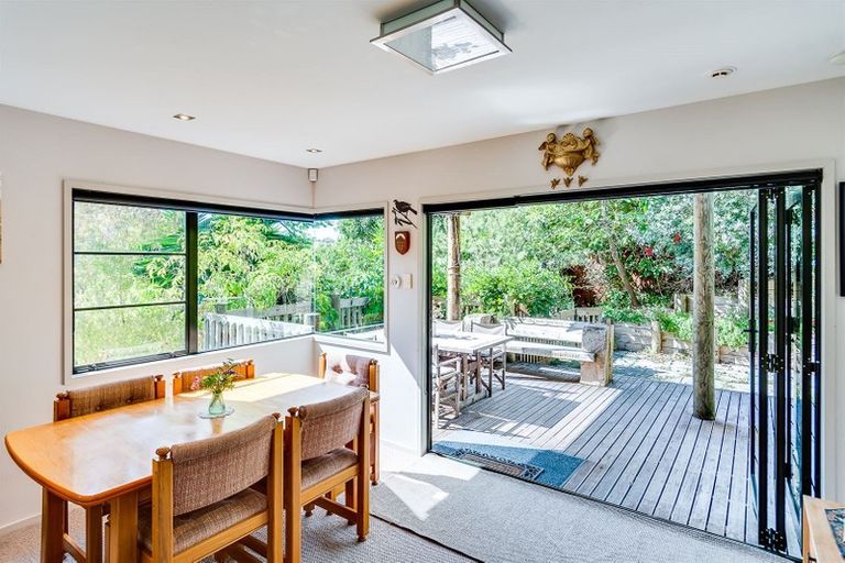 Photo of property in 6a Kokako Place, Taradale, Napier, 4112
