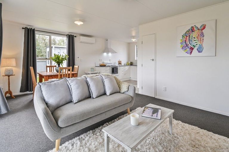 Photo of property in 8b Walton Way, Flaxmere, Hastings, 4120