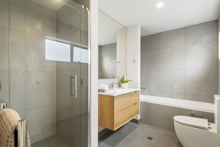 Photo of property in 83 Bearing Parade, Long Bay, Auckland, 0630