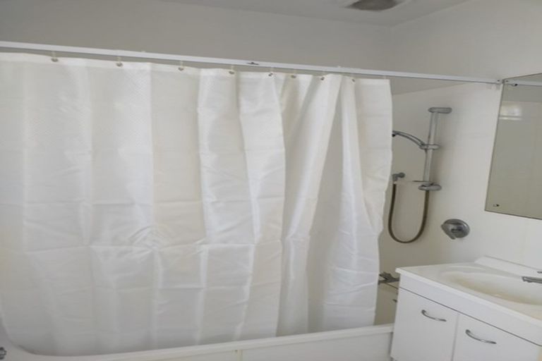 Photo of property in 52a Hopkins Street, Woolston, Christchurch, 8023