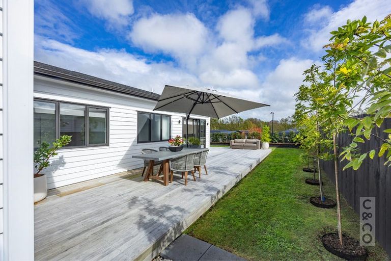 Photo of property in 58 Fruitlands Road, Kumeu, 0810