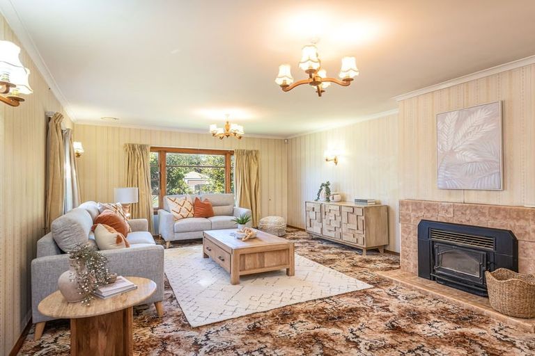 Photo of property in 245 Weston Road, Mairehau, Christchurch, 8052