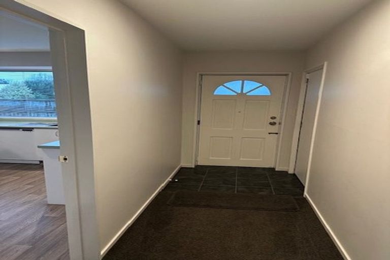 Photo of property in 16 Penruddock Rise, Westmorland, Christchurch, 8025