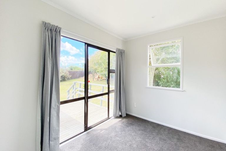 Photo of property in 13 Burlington Place, Manurewa, Auckland, 2102