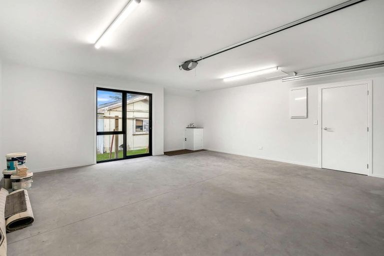 Photo of property in 104 Moulson Street, Strathern, Invercargill, 9812