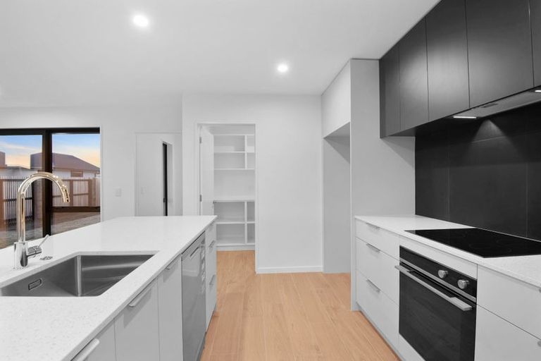 Photo of property in 10 Jasmine Close, Rolleston, 7614