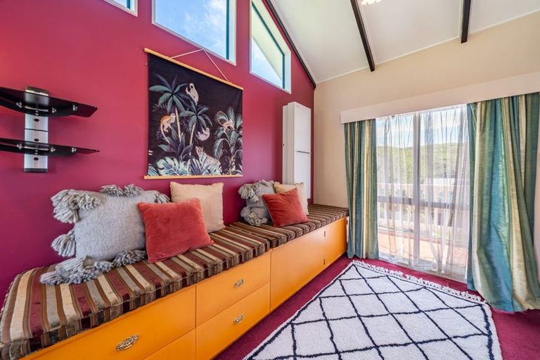 Photo of property in 6 Haast Close, Kelson, Lower Hutt, 5010