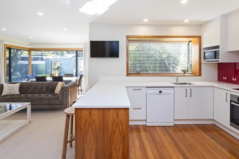 Photo of property in 11b Ashgrove Terrace, Somerfield, Christchurch, 8024