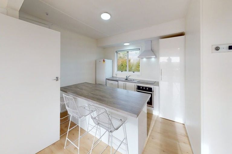 Photo of property in 22 Link Road, Newlands, Wellington, 6037