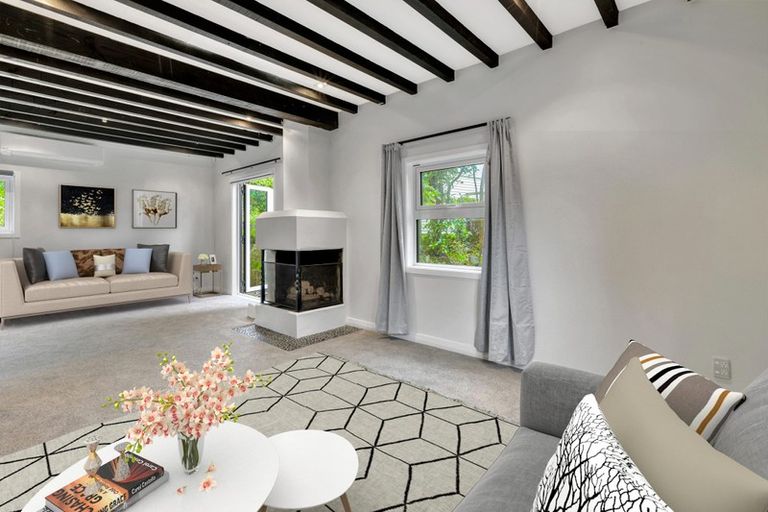 Photo of property in 1 Fernhill Terrace, Wadestown, Wellington, 6012