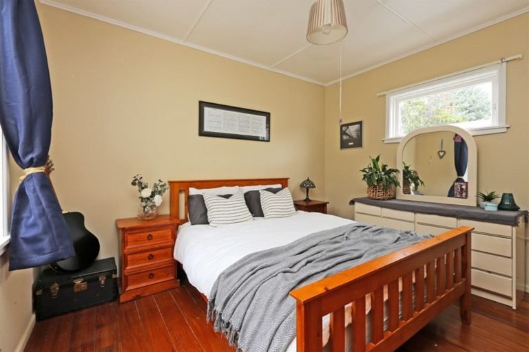 Photo of property in 33 Harpham Street, Taradale, Napier, 4112