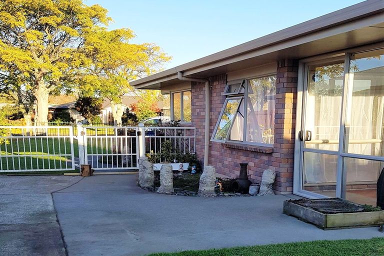 Photo of property in 19 Edgewater Grove, Whakatane, 3120