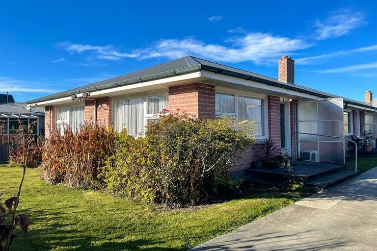 Photo of property in 2/11 Maxwell Street, Riccarton, Christchurch, 8041