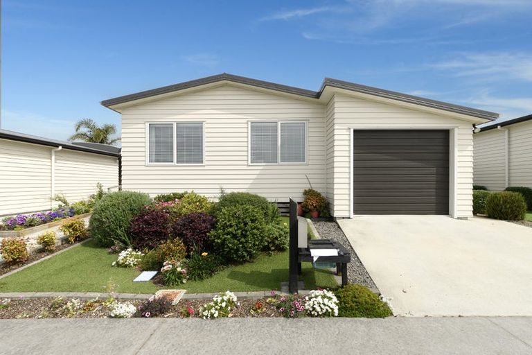 Photo of property in 110/11 Kamahi Crescent, Papamoa Beach, Papamoa, 3118