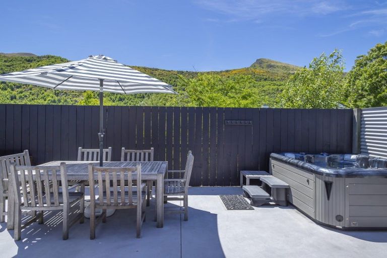 Photo of property in 65 Centennial Avenue, Arrowtown, 9302