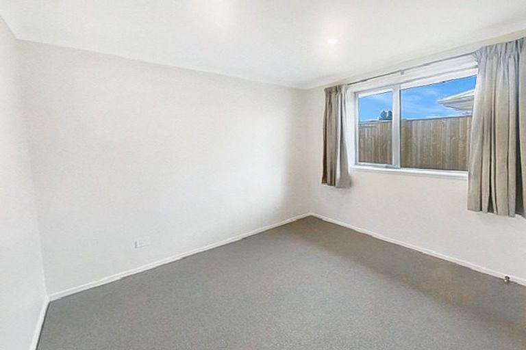 Photo of property in 2 Kereru Street, Marton, 4710