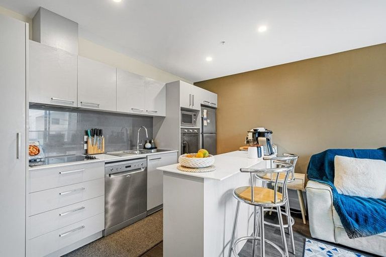 Photo of property in 102/160b Hobsonville Point Road, Hobsonville, Auckland, 0616