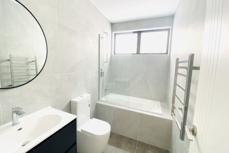 Photo of property in 32b/2 Westgate Drive, Massey, Auckland, 0614