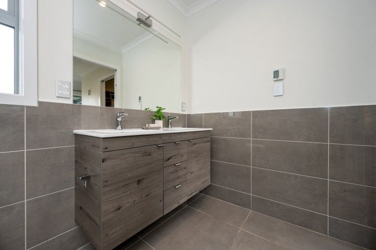 Photo of property in 134a Brookvale Road, Havelock North, 4130