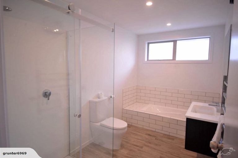 Photo of property in 51 Queen Street, Winton, 9720