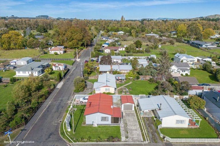 Photo of property in 11a Johnson Street, Waipawa, 4210