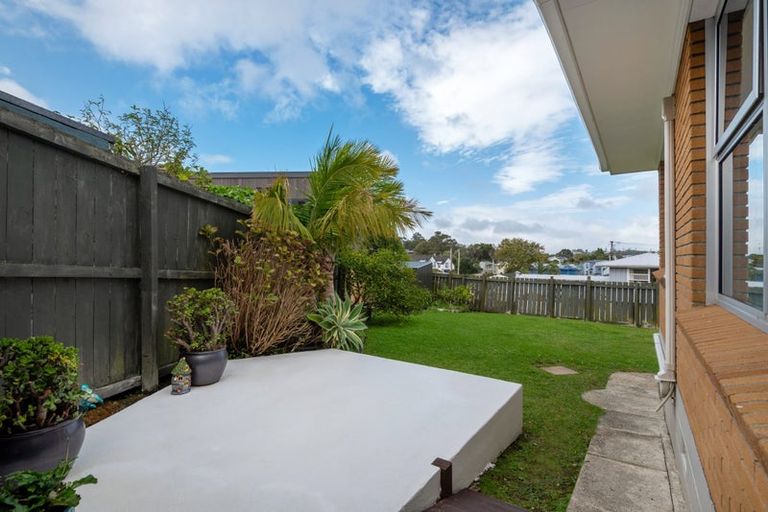 Photo of property in 5/9 Manuka Road, Bayview, Auckland, 0629