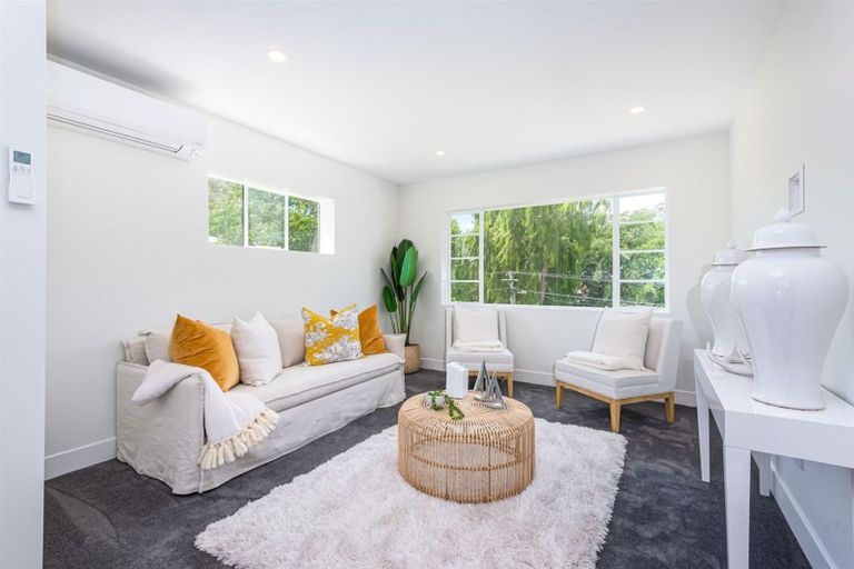 Photo of property in 71a Eastern Terrace, Beckenham, Christchurch, 8023