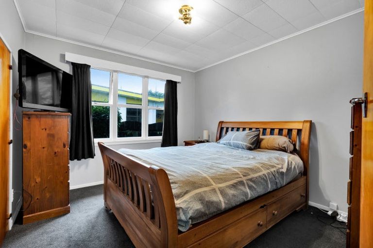 Photo of property in 182 Regan Street, Stratford, 4332