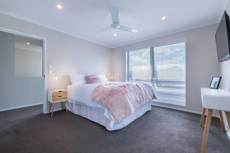 Photo of property in 14 Oioi Road, Hobsonville, Auckland, 0616